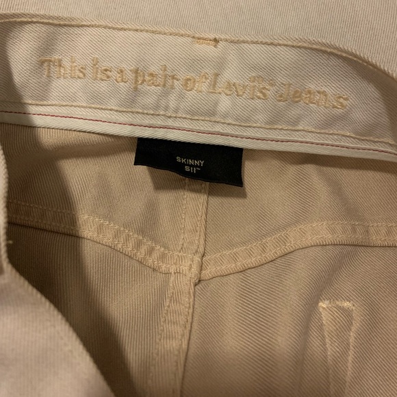Levi’s Skinny Fit 5’11” Off White Jeans - Picture 2 of 3